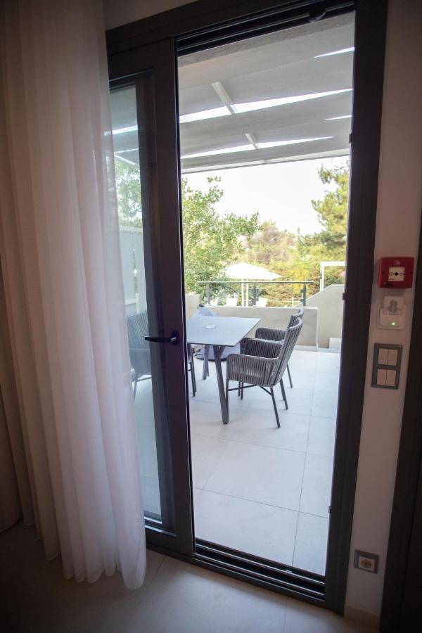 8 Boutique Suites Néa Poteídaia Eksteriør bilde