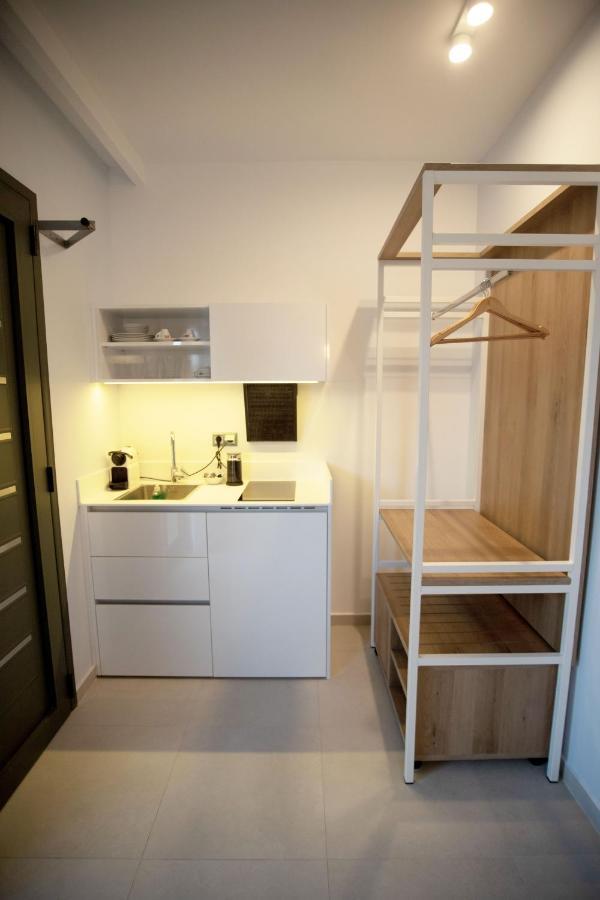 8 Boutique Suites Néa Poteídaia Eksteriør bilde