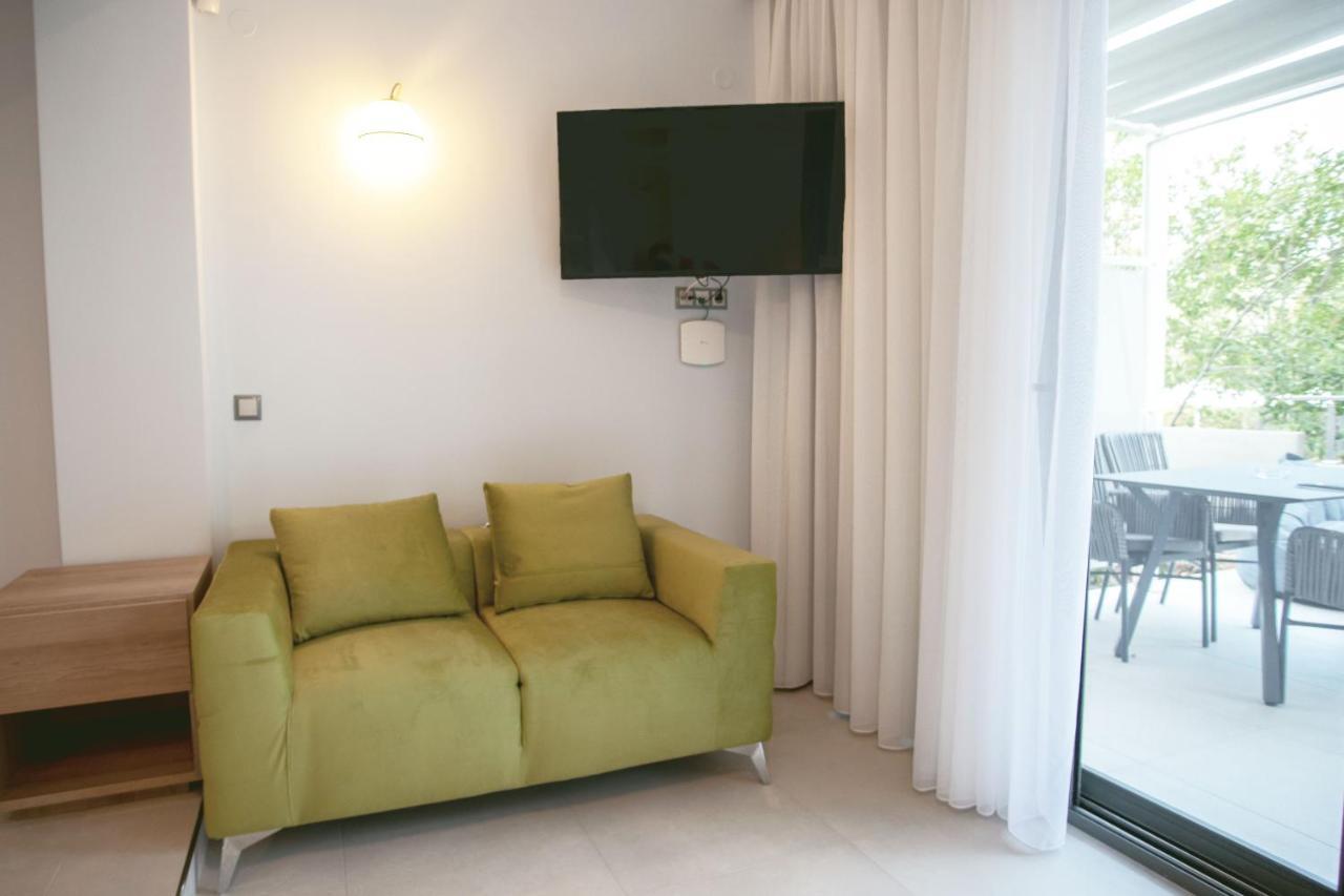 8 Boutique Suites Néa Poteídaia Eksteriør bilde